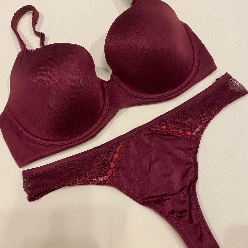 Victoria’s Secret Body by Victoria Bra and Panty Set